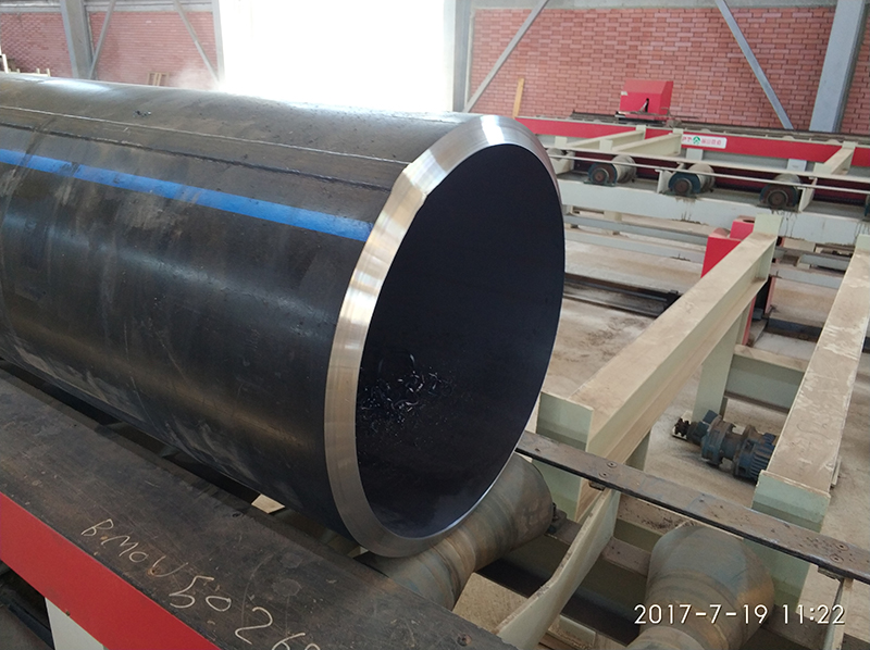 管道数控端面坡口机(上下同步夹紧)(图4) 管道数控端面坡口机(上下同步夹紧)(图4)