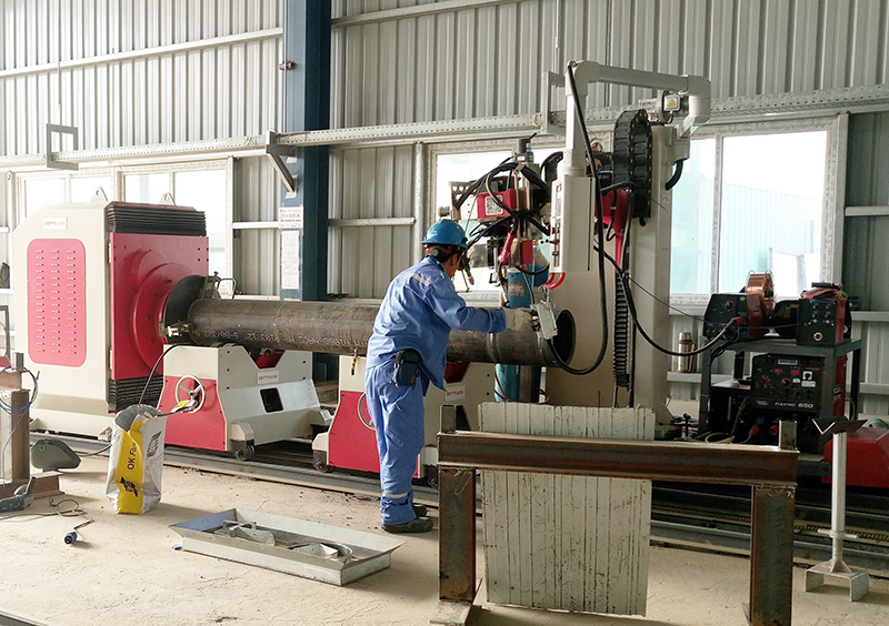 悬臂式管道自动焊机(普通型)(图4) 悬臂式管道自动焊机(普通型)(图4)