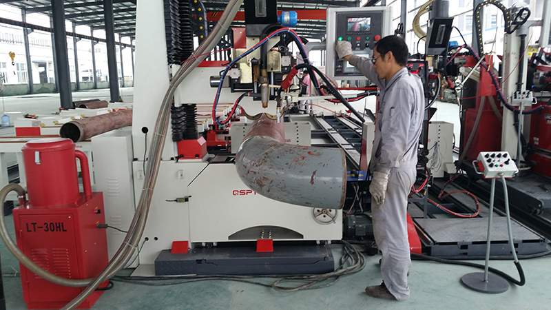 自动焊机焊剂回收系统(图1)