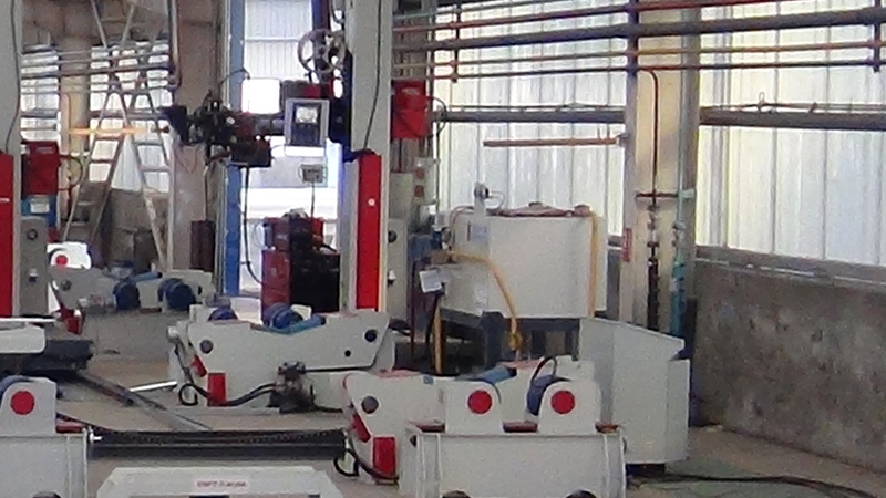 管管回转自动焊接中心(图2) 管管回转自动焊接中心(图2)