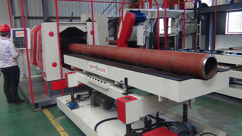 管道坡口加工工作站(图2) 管道坡口加工工作站(图2)